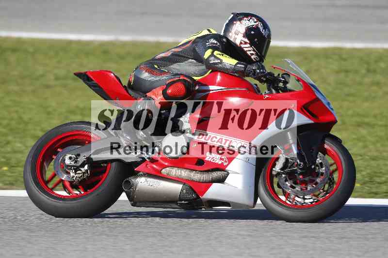 /Archiv-2025/02 28.-31.01.2025 Moto Center Thun Jerez/gruen-green/60